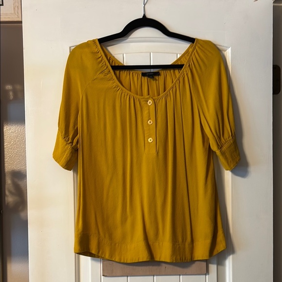 J. Crew Gold Buttoned Pleated Blouse - Picture 1 of 5